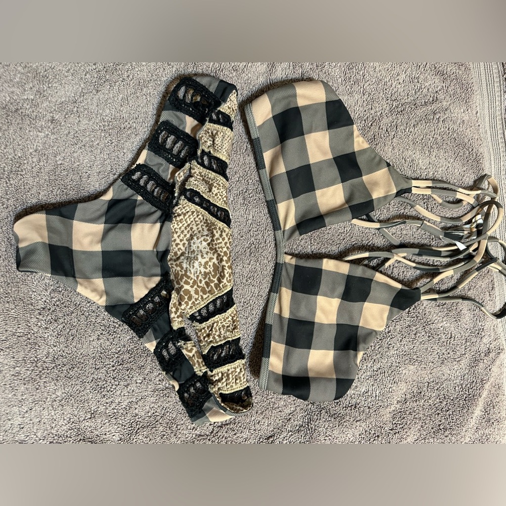 mixed size acacia set